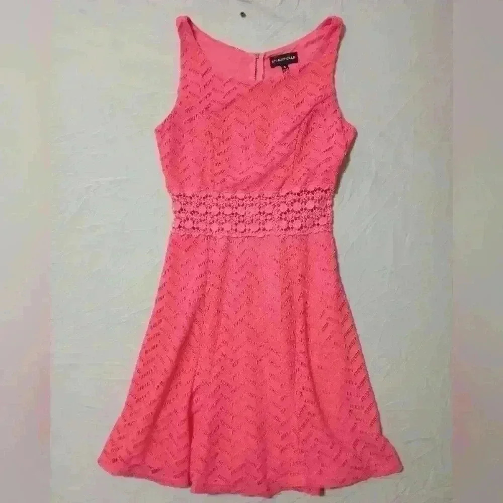 My Michelle Dress Sz 5 Short Coral Lace Sleeveless Zip Up Preppy Boho Barbiecore